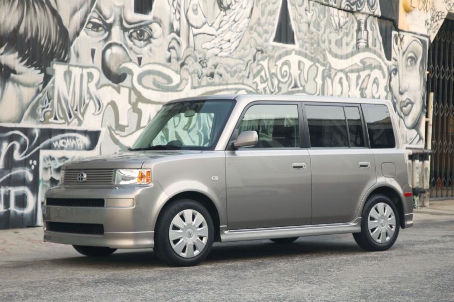  Scion xB 2006 года  (фото 12 из 19)